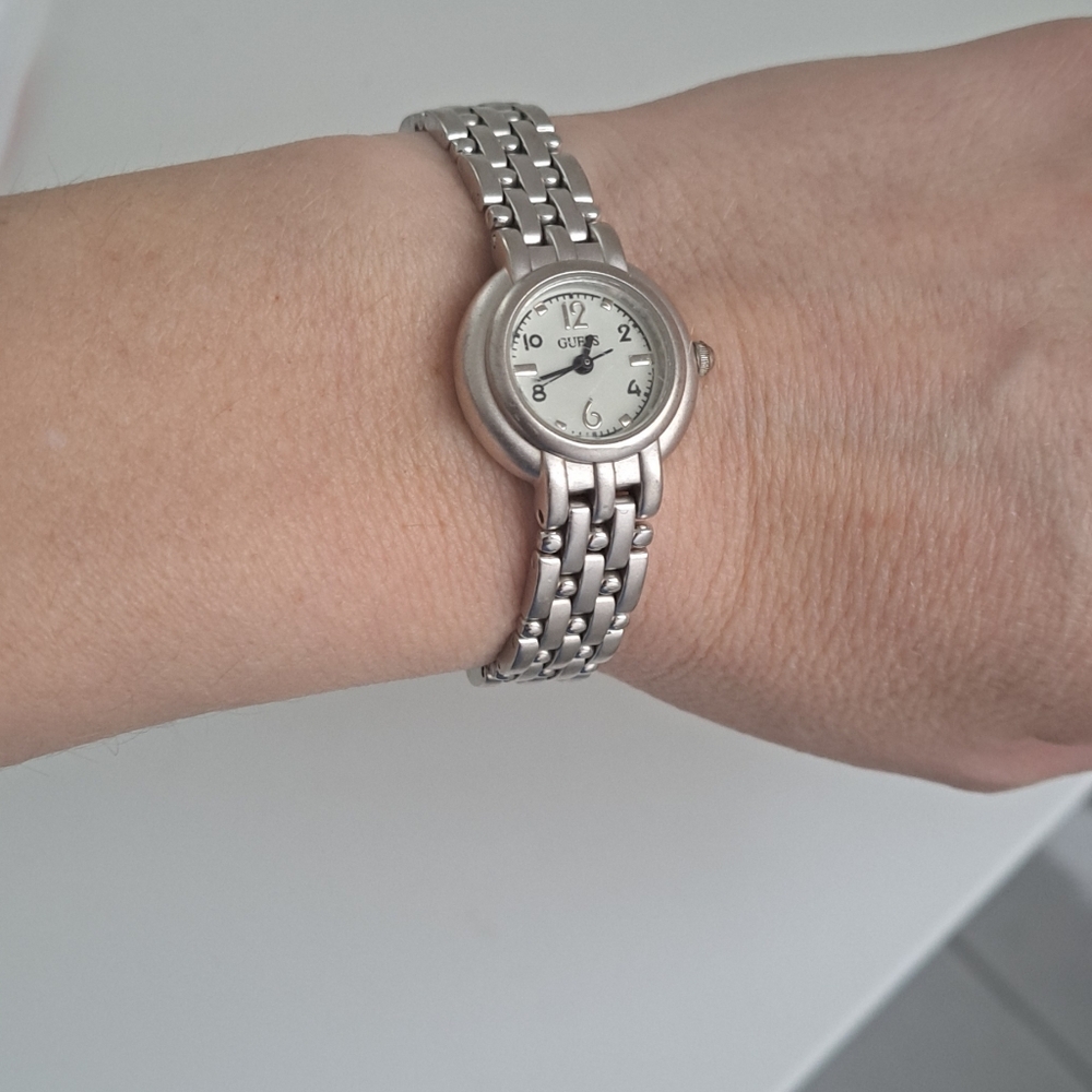 Guess Watch - Picture 3 of 6